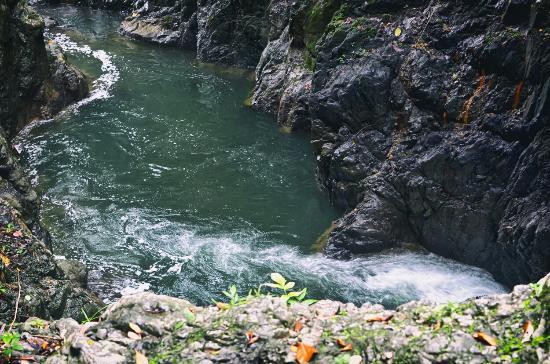 Sungkilaw Falls
